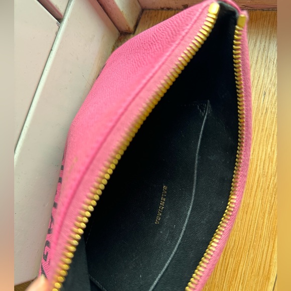 Balenciaga Pink Pouch - USED (worn twice). Very good condition! - Picture 10 of 12